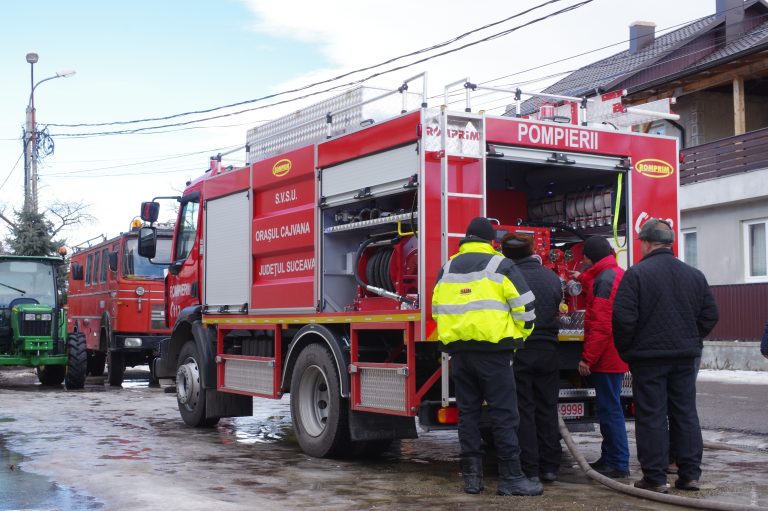 Pe data de 18.01.2019 a fost livrată autospeciala de stins incendii, beneficiar fiind Serviciul Voluntar pentru Situaţii de Urgenţă al oraşului CAJVANA din judeţul SUCEAVA.